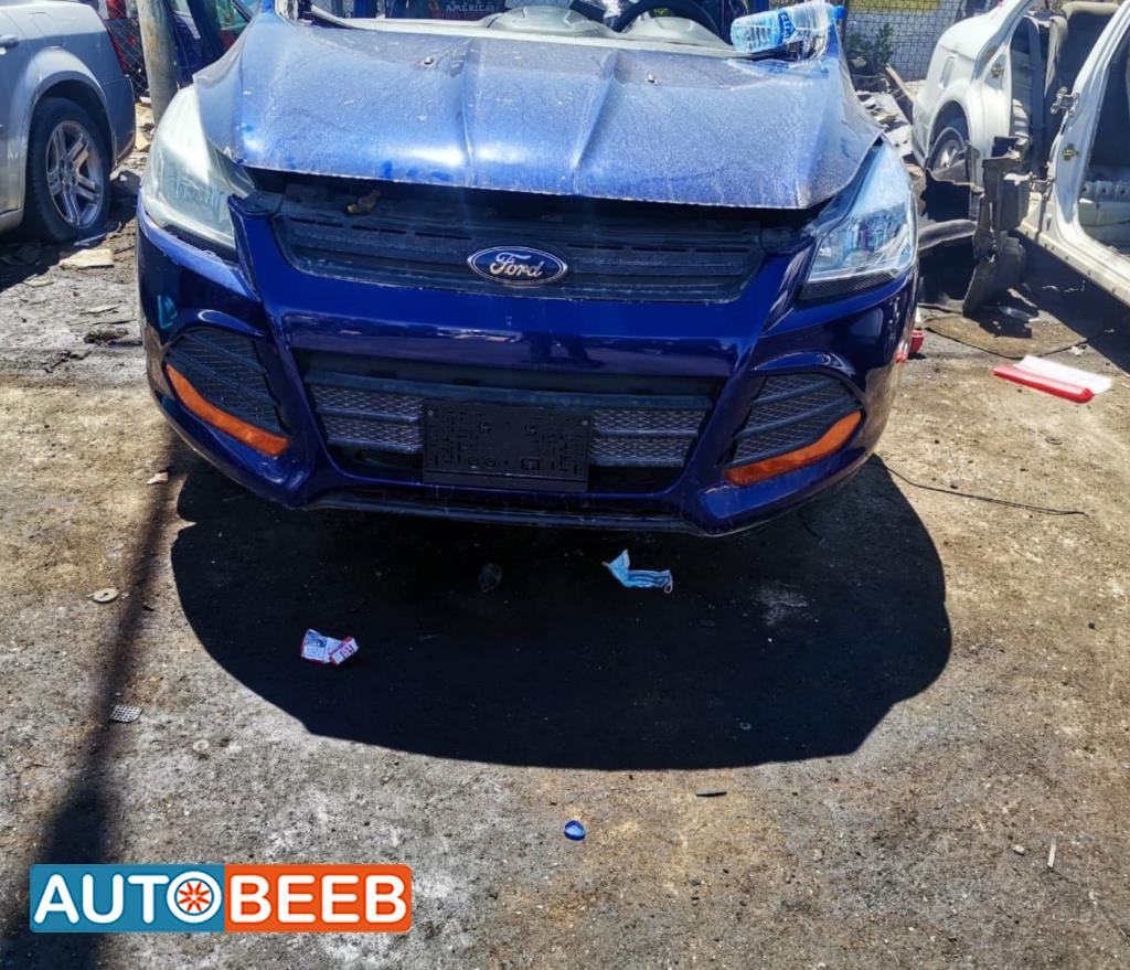  Complete car Ford Escape