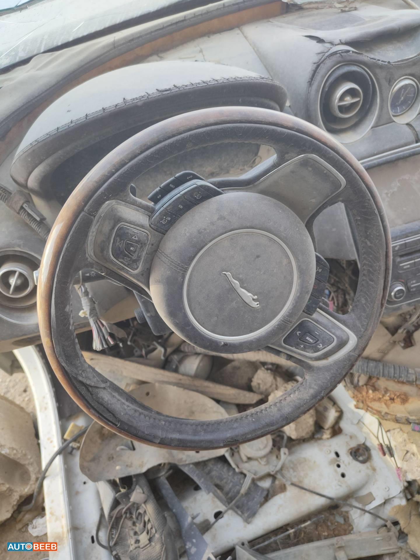 ستيرنج جاكوار f type 2013