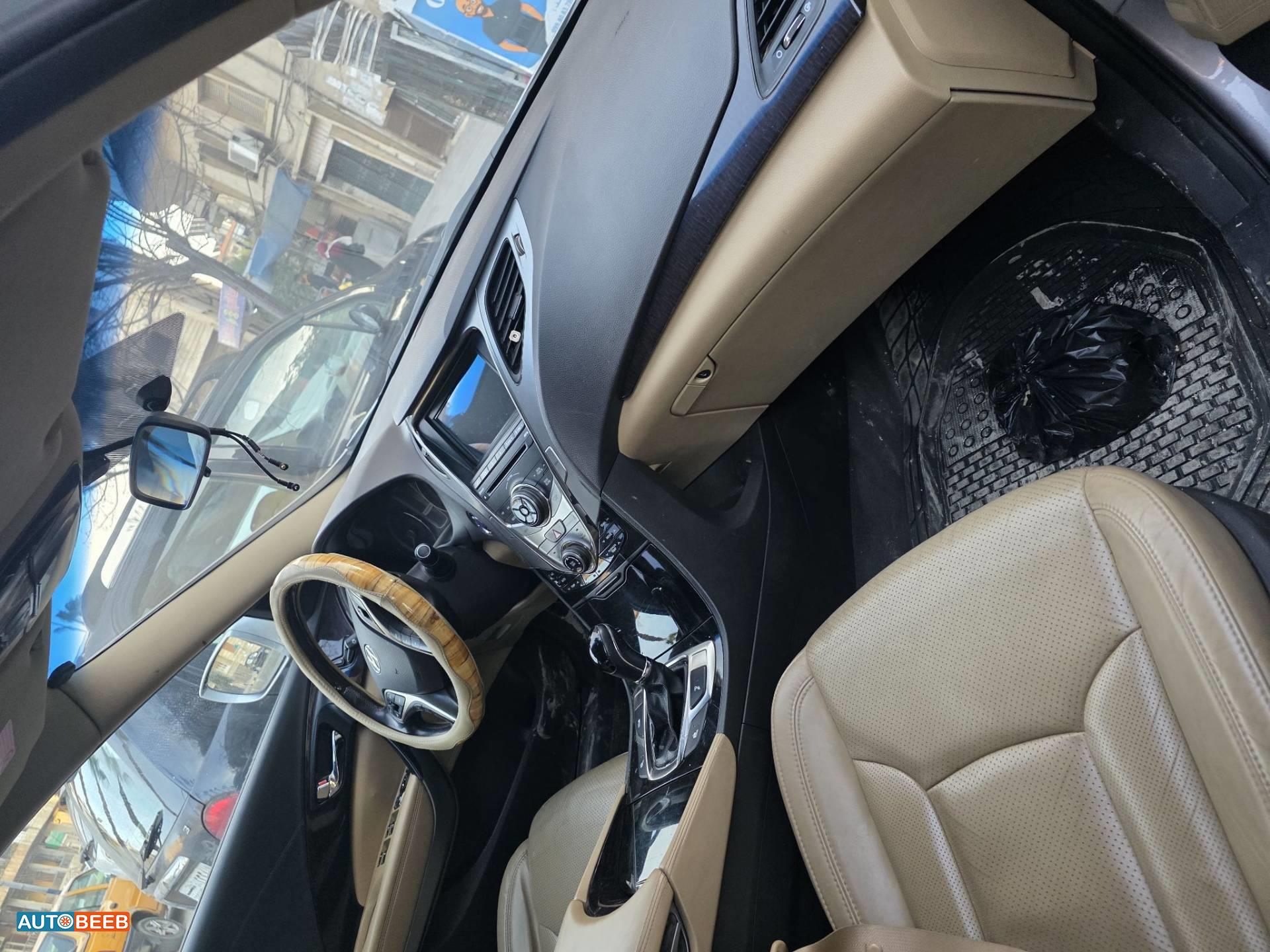 هيونداي ازيرا 2011