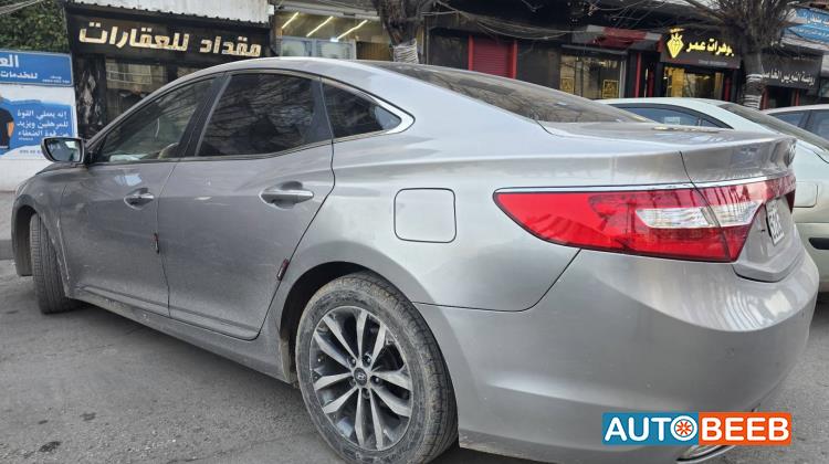 هيونداي ازيرا 2011