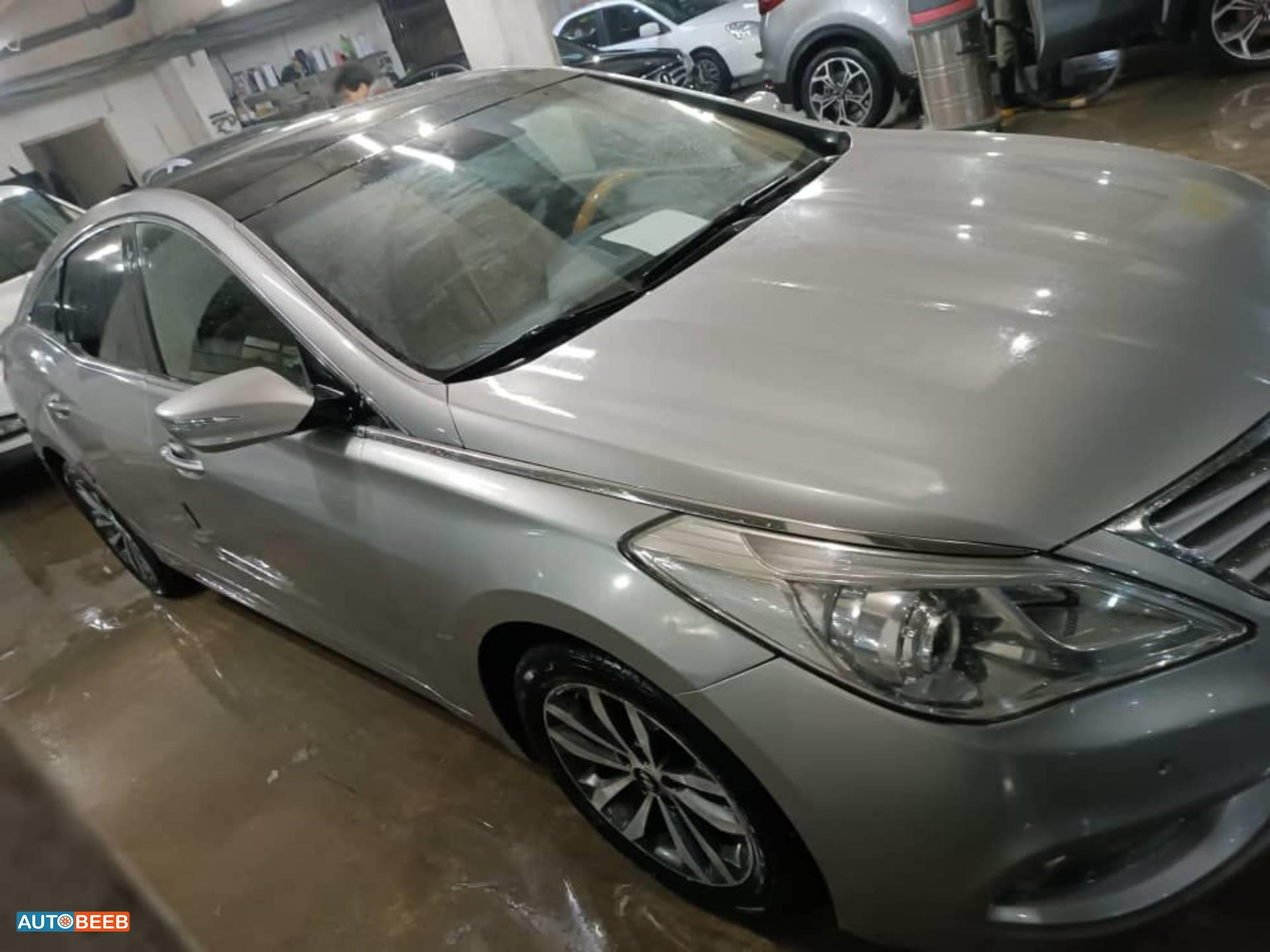 هيونداي ازيرا 2011