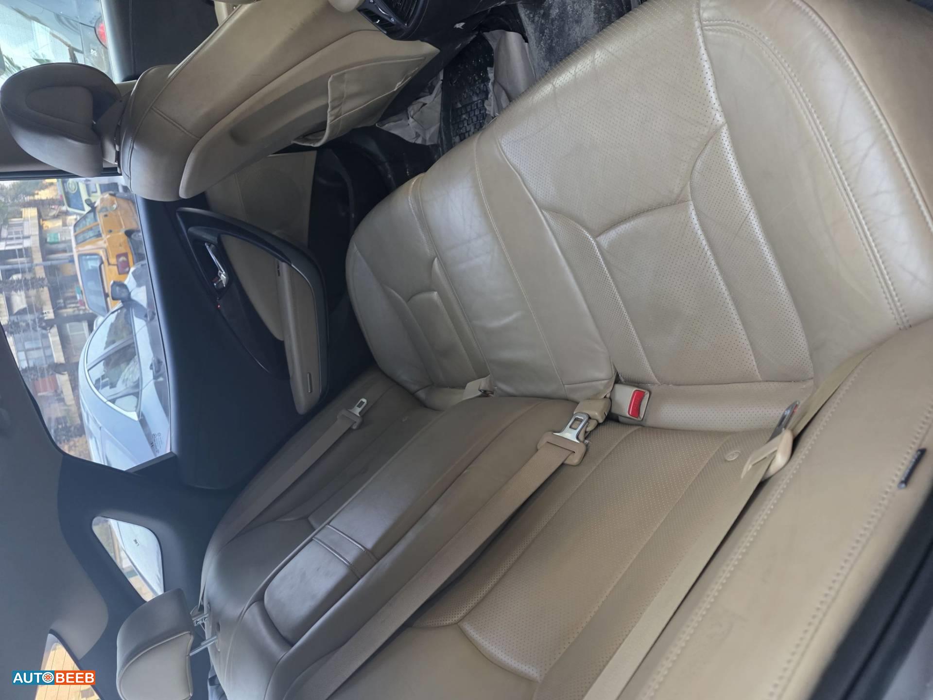 هيونداي ازيرا 2011