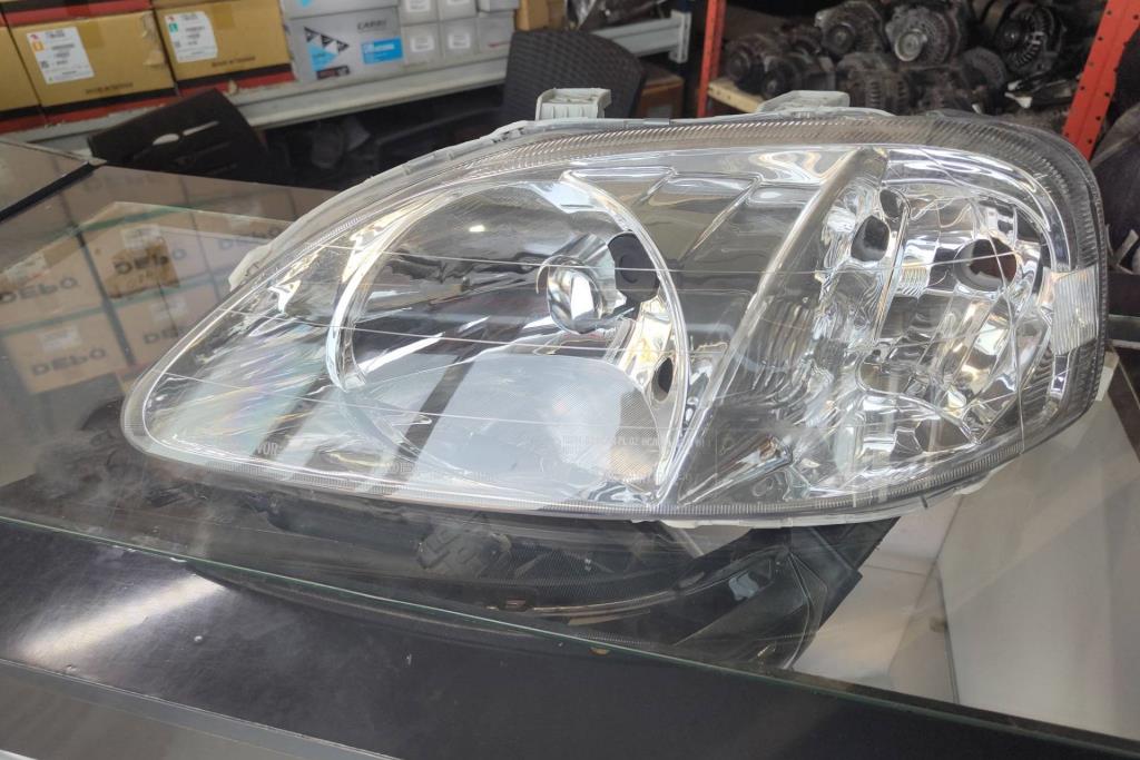 ضوء امامي يمين شمال هوندا سيفيك 1998 1999