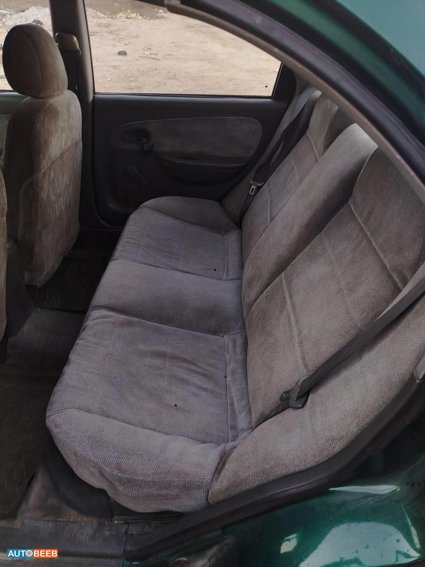 كيا سيفيا 2001