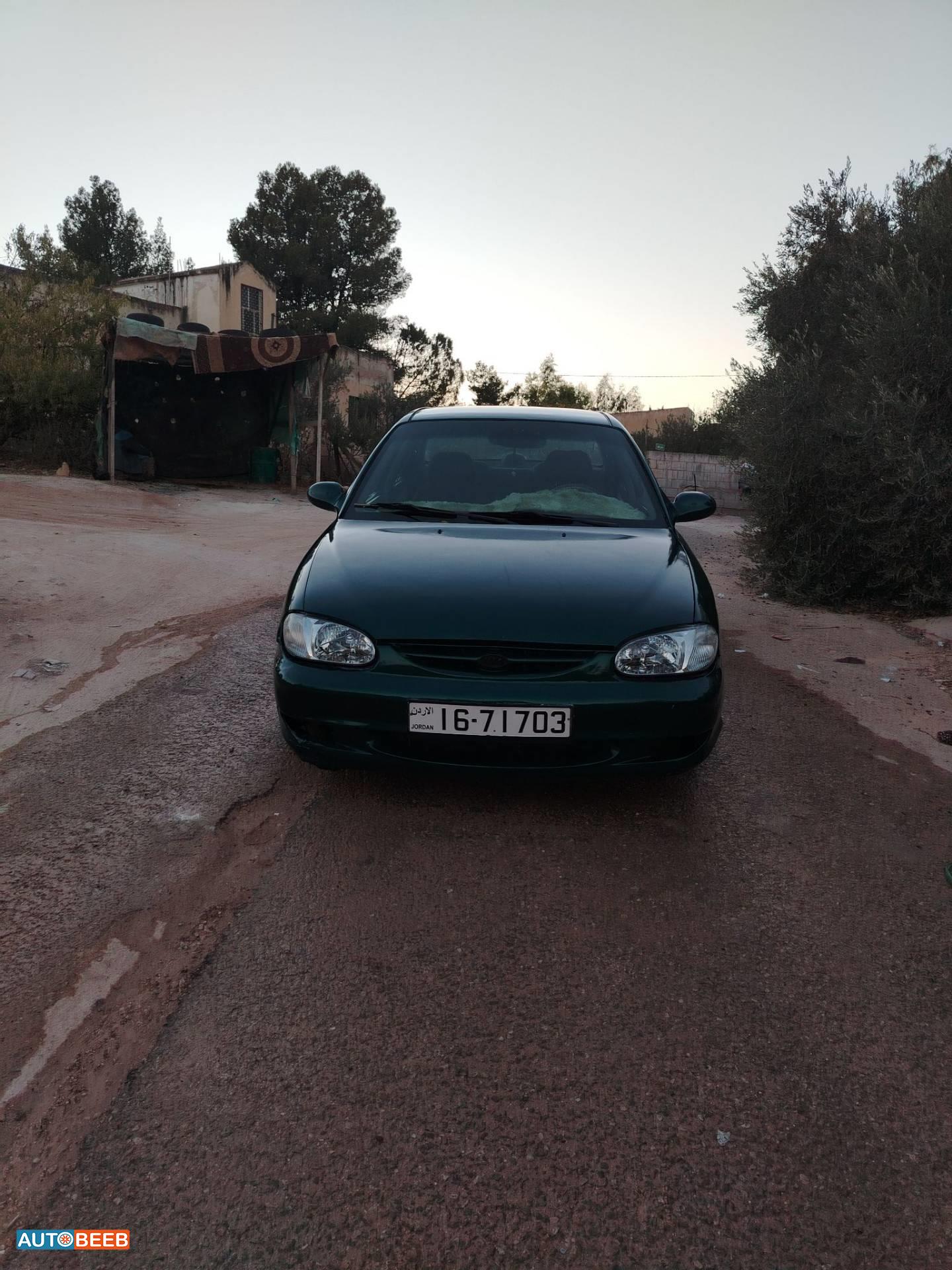 كيا سيفيا 2001