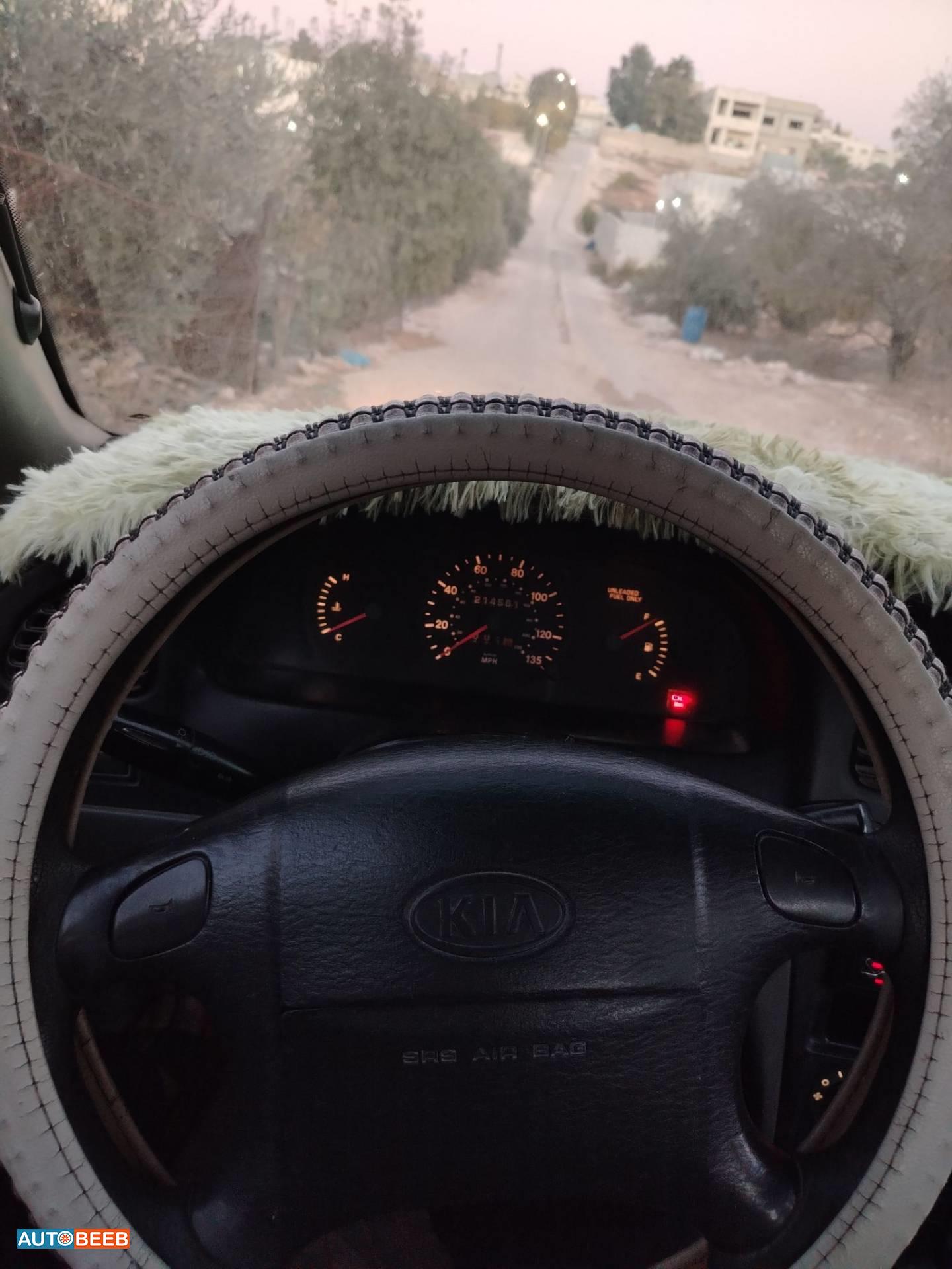 كيا سيفيا 2001