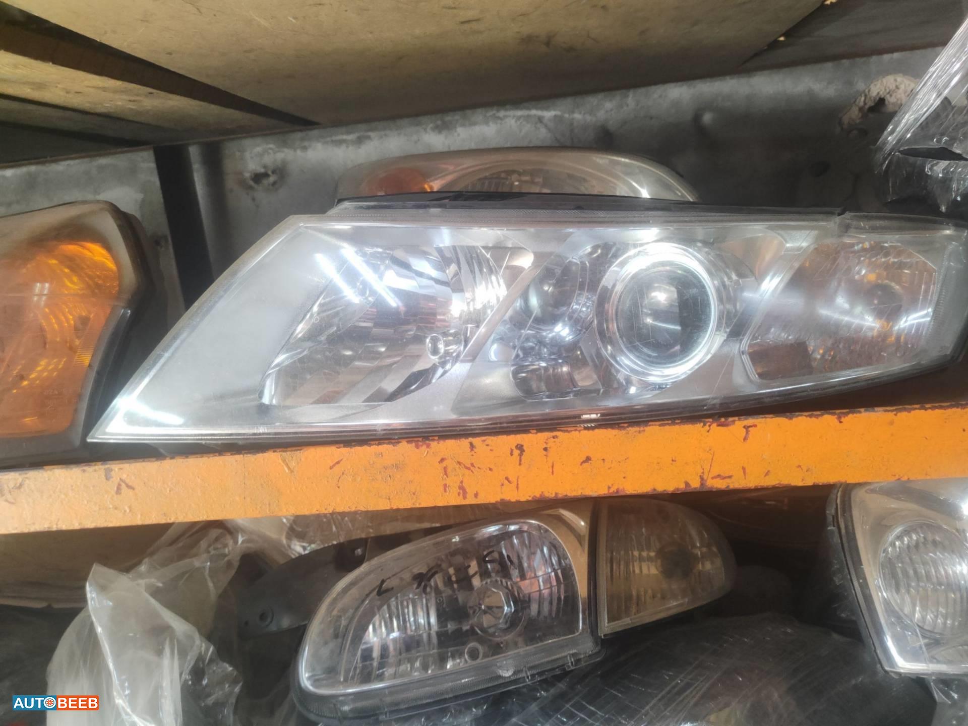 ضوء امامي يمين شمال كيا لوتزي 2007 2008 2009 2010