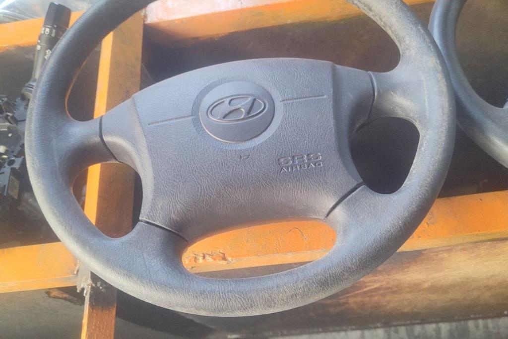 Cabin  Steering Wheel Hyundai Avante