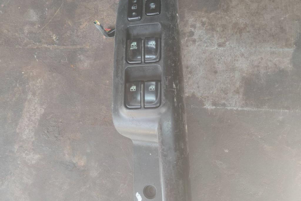 Cabin  Control buttons Hyundai Sonata