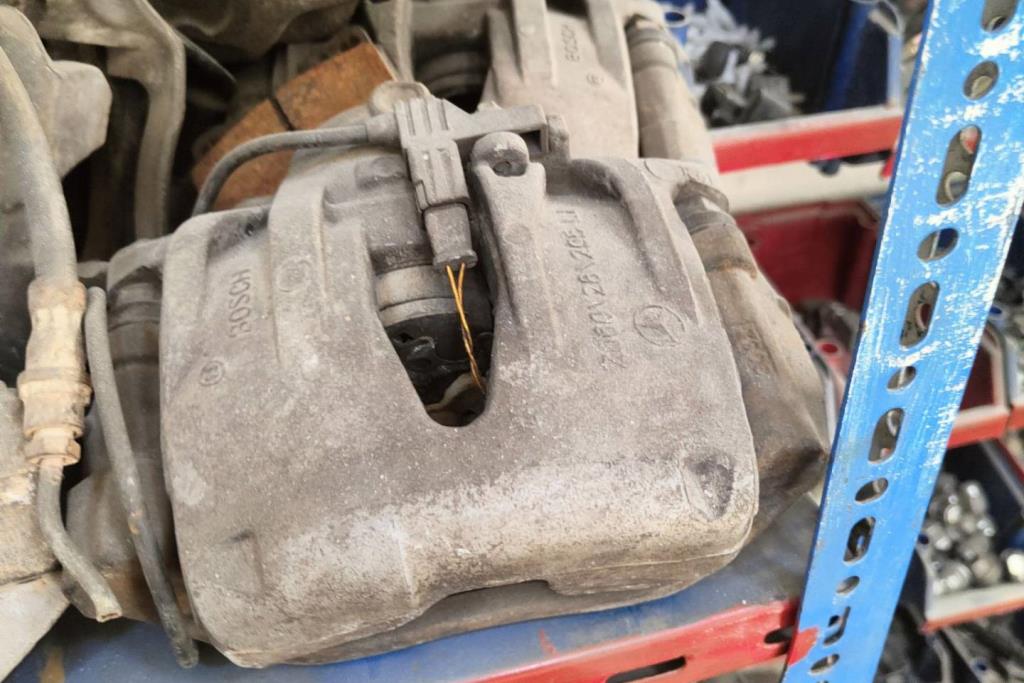  Mechanics  Mercedes Benz E200