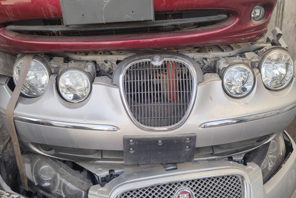 واجهة أمامية طمبون اضوية يمين شمال جاكوار s type 2005