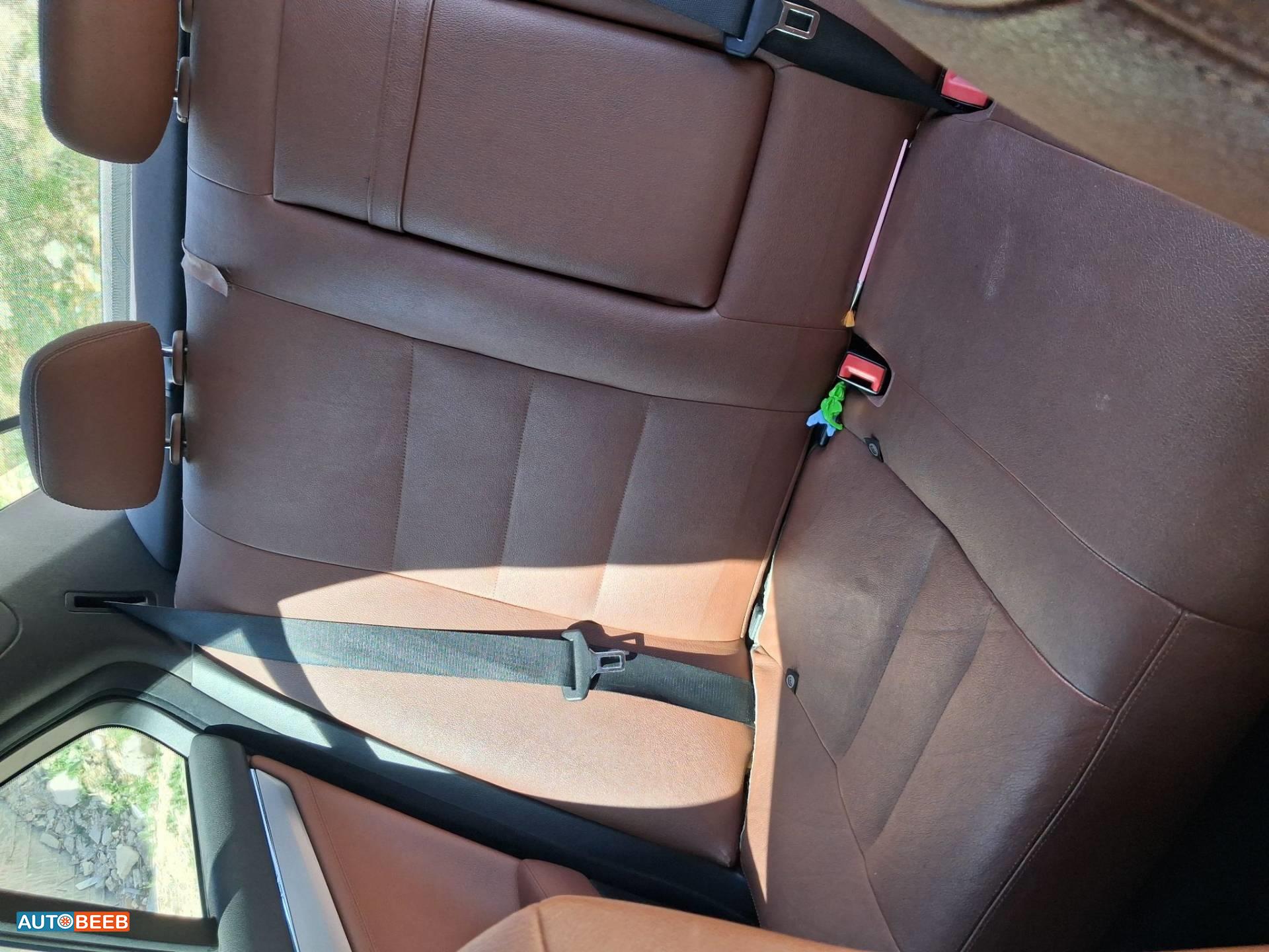 مرسيدس بنز C200 2010