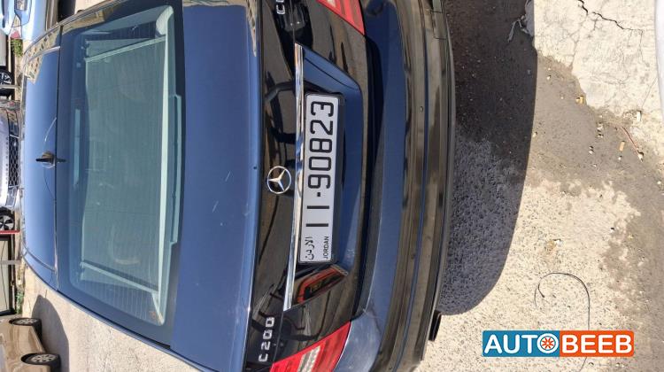 مرسيدس بنز C200 2010