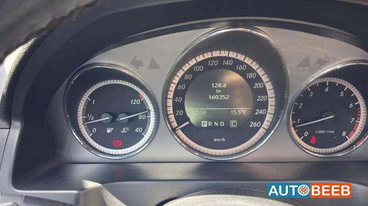 مرسيدس بنز C200 2010