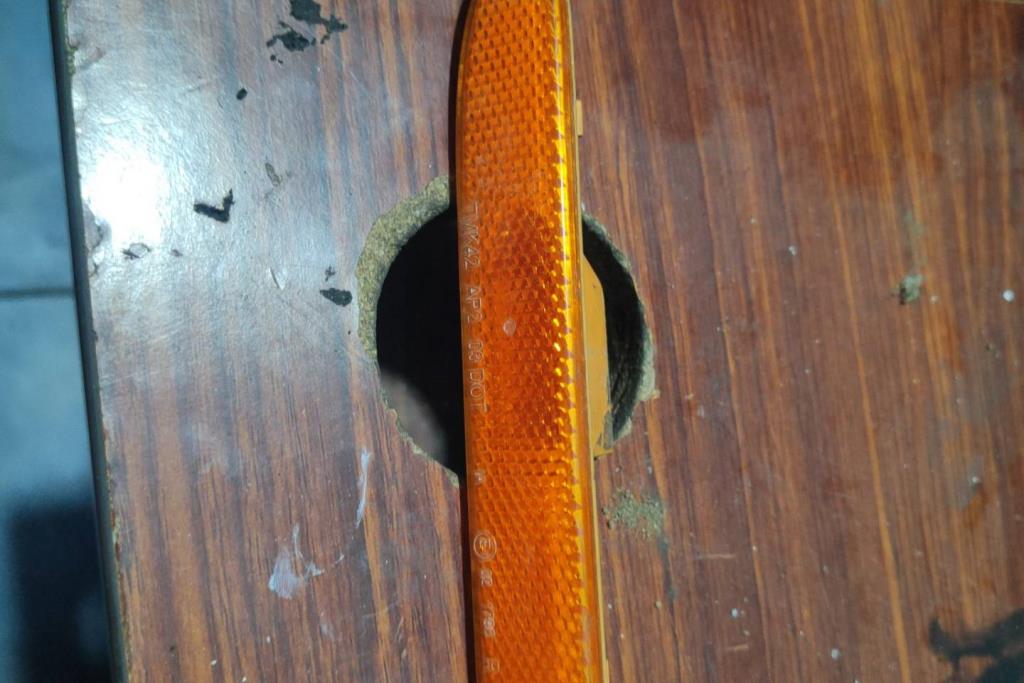 عاكسة غطاء خلفي جاكوار s type 2005