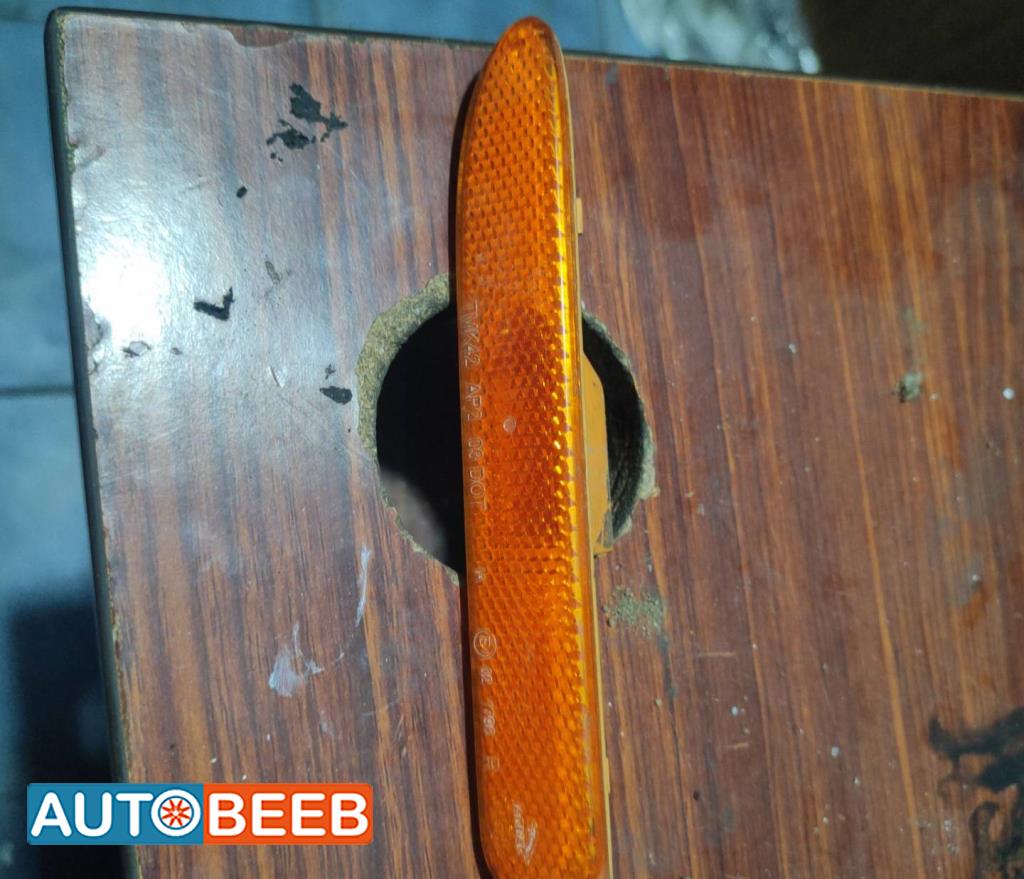 عاكسة غطاء خلفي جاكوار s type 2005