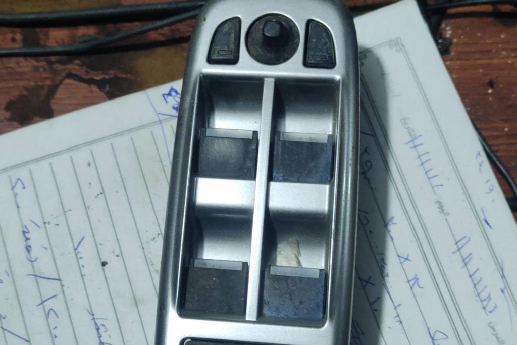 مجمع كبسات شباك جاكوار xf 2013