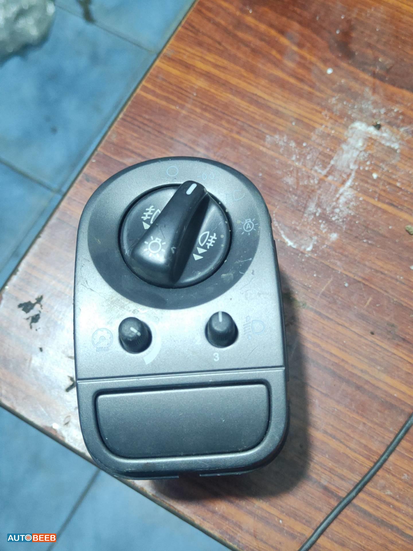 كبسة ضوء جاكوار x type 2009