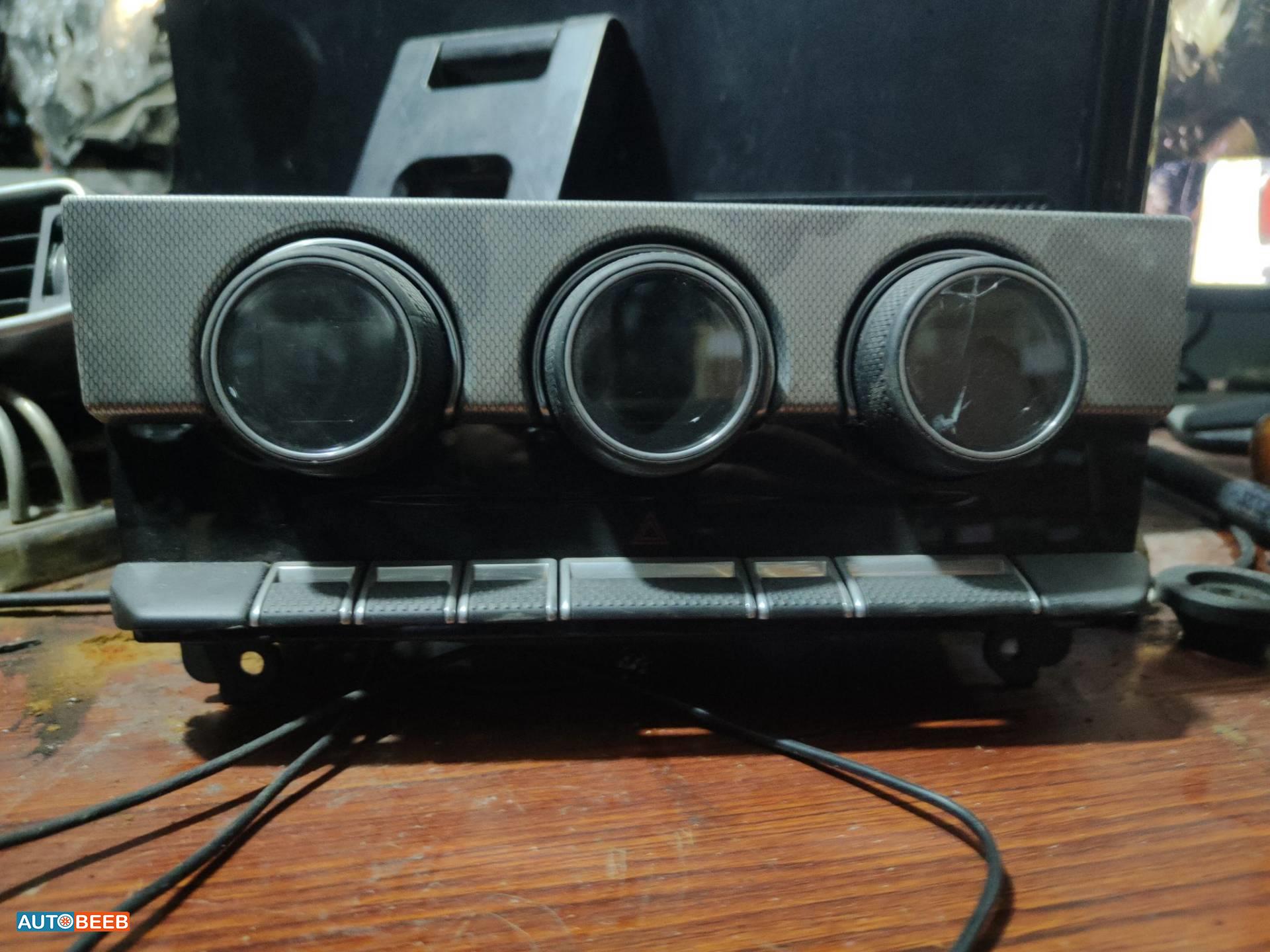 لوحة مكيف جاكوار f type 2015