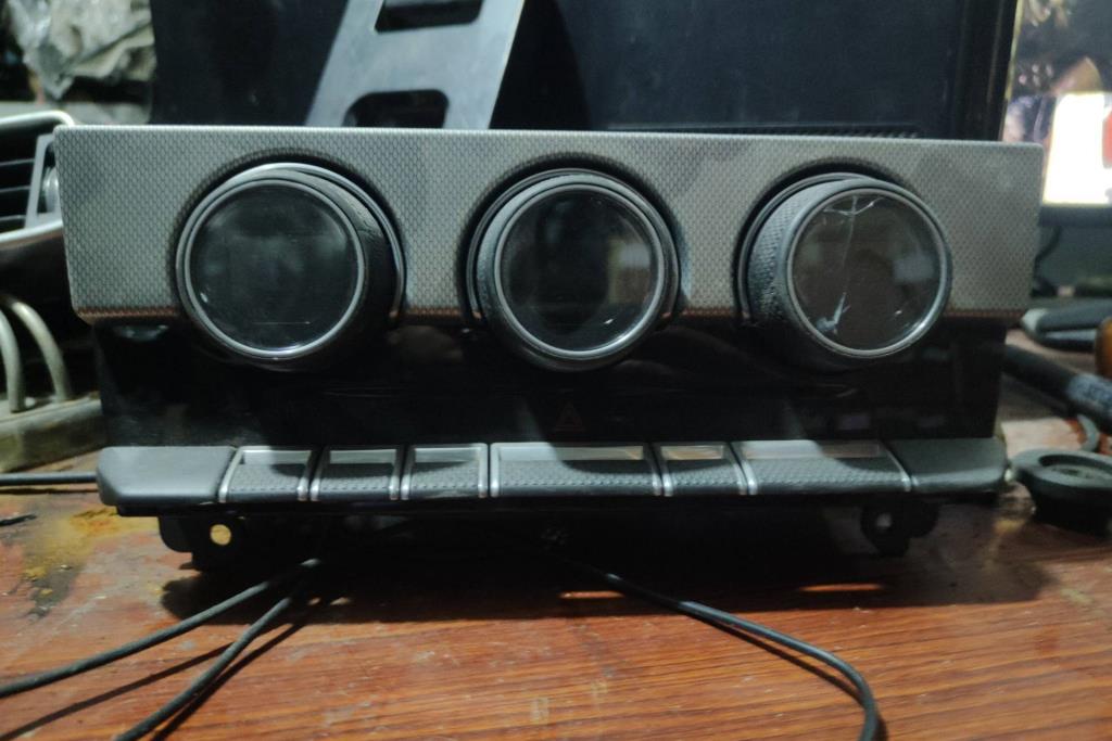 لوحة مكيف جاكوار f type 2015