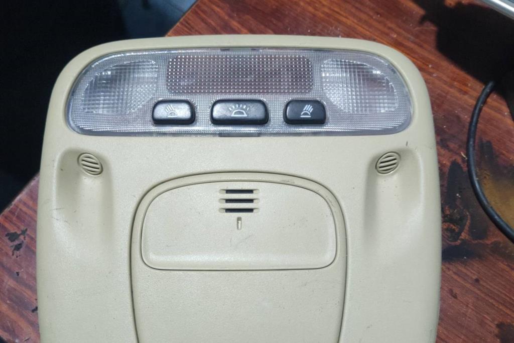 ضوء غرفه جاكوار x type 2004 2005