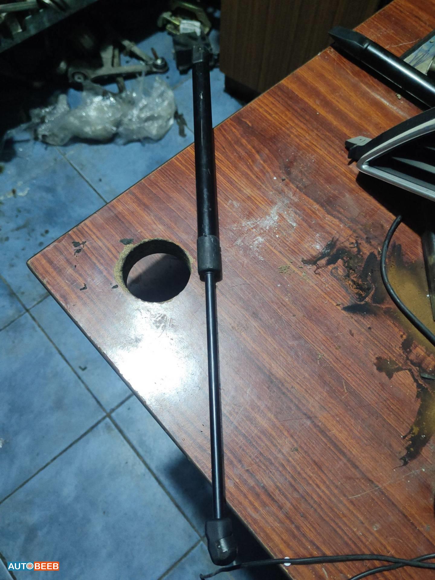 صنوبرص غطاء خلفي جاكوار s type 2005