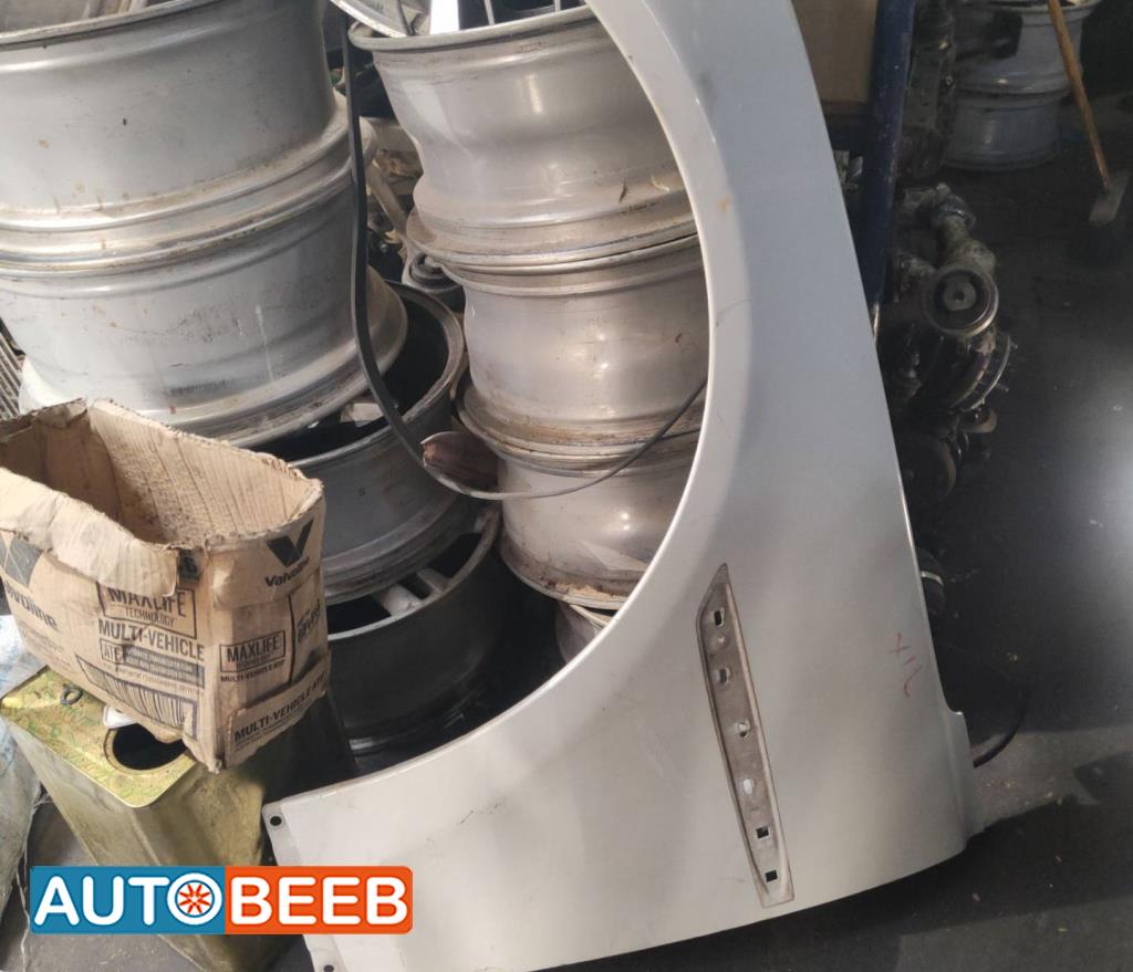 جناح أمامي شمال جاكوار xj 2015