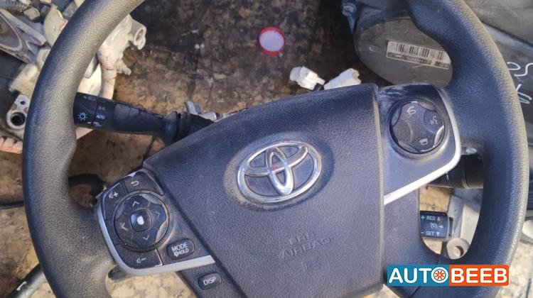 ستيرنج تويوتا كامري 2014