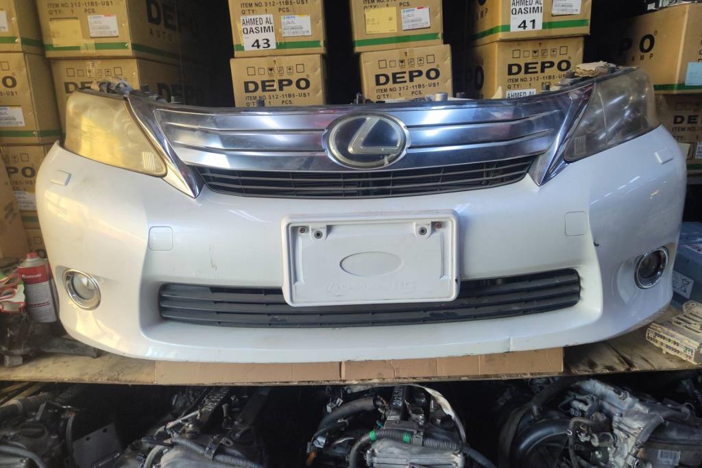 Body  Bumper Lexus HS250h