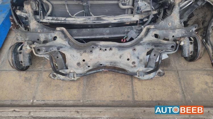 دنجل امامي تويوتا بريوس 2009