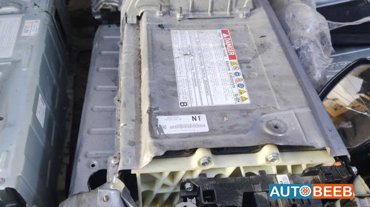 بطاريه هايبرد تويوتا كامري 2017