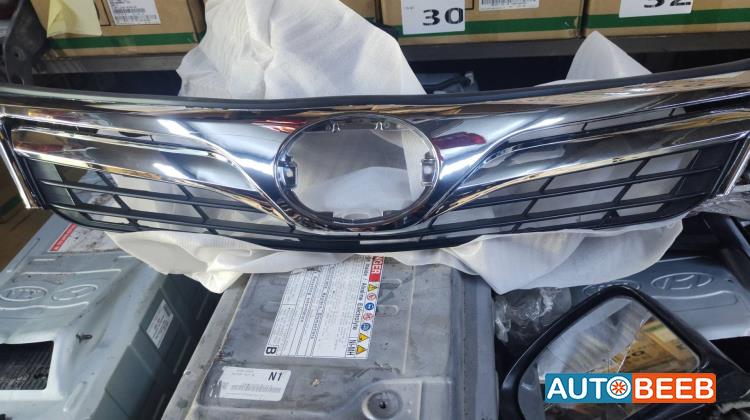 Body  Grilles Toyota Camry