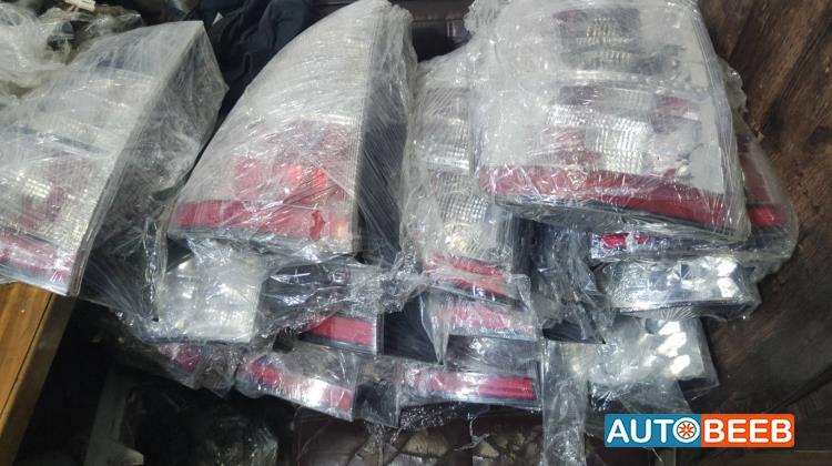 ضوء خلفي يمين شمال تويوتا بريوس 2009