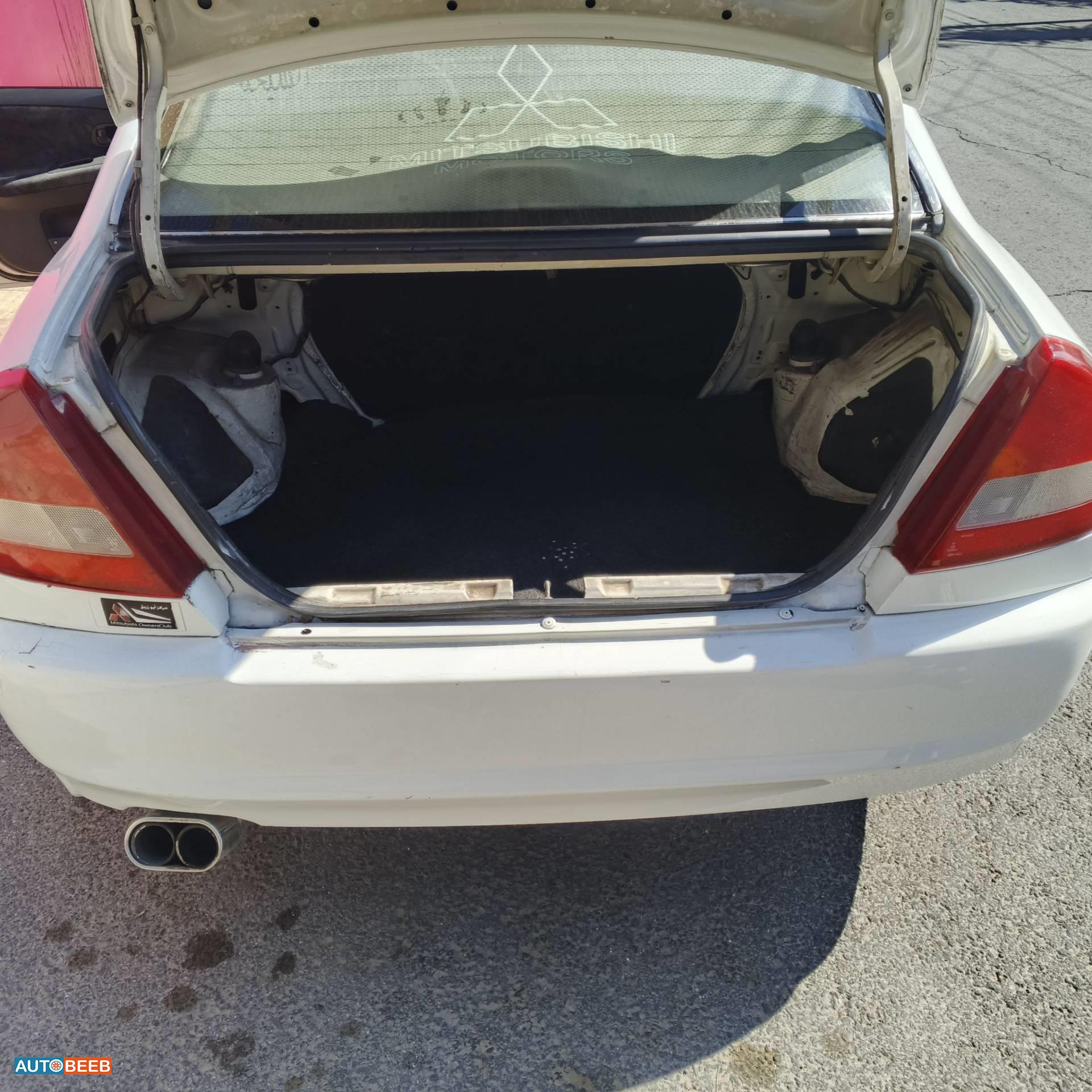 ميتسوبيشي لانسر 1998