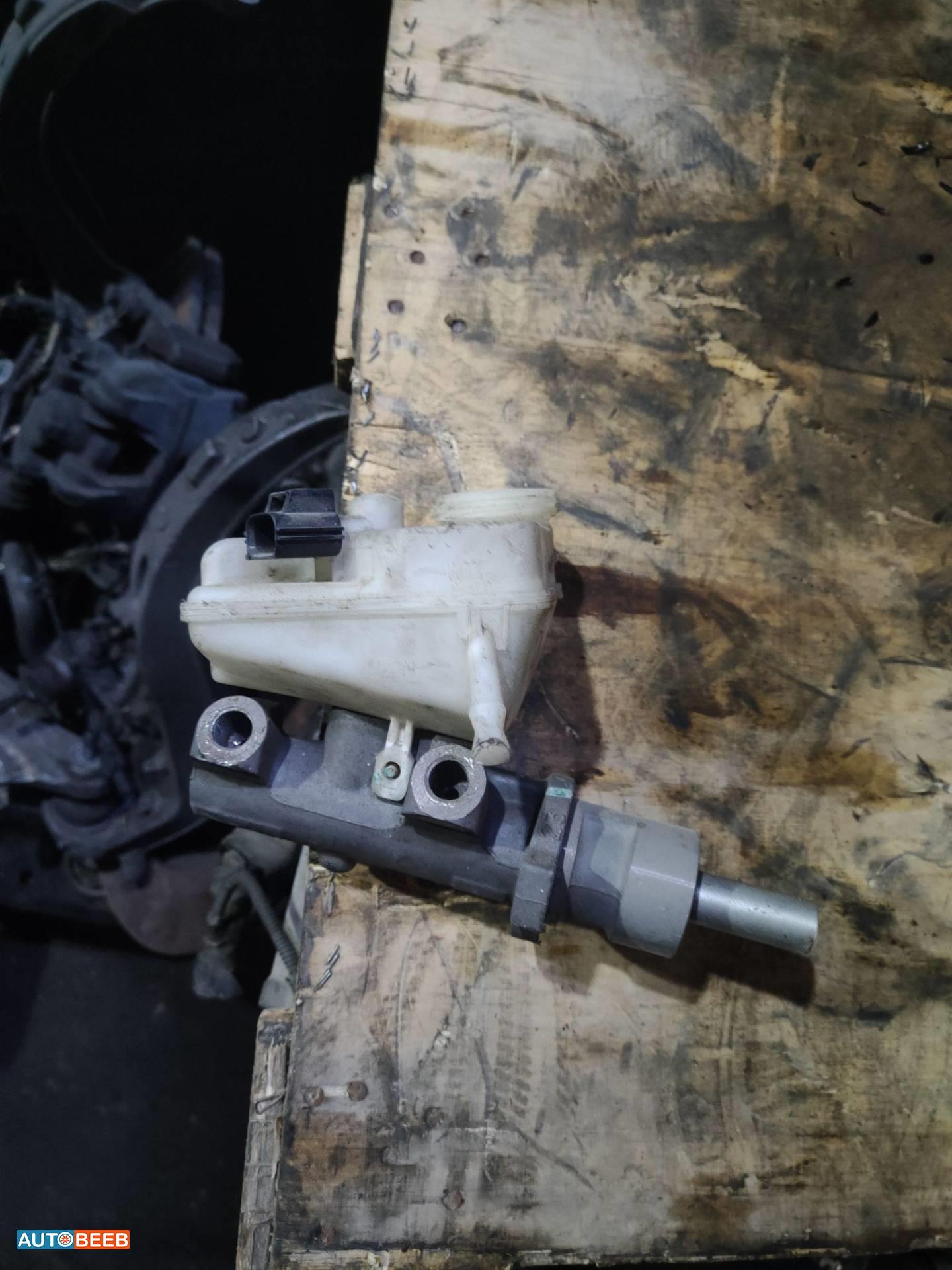 طرمبة بريك جاكوار x type 2005