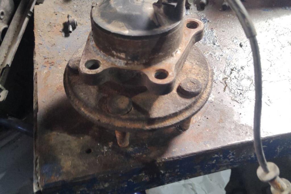 بيلة عجل جاكوار xf 2009 2010