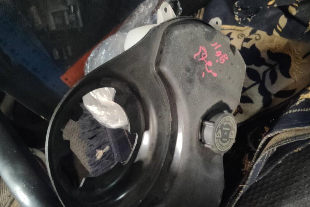 مطرة ماء جاكوار x type 2005