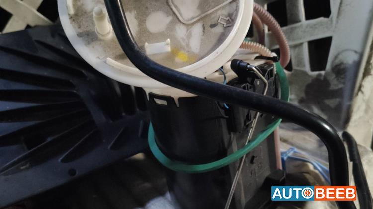 طرمبة بنزين جاكوار s type 2006