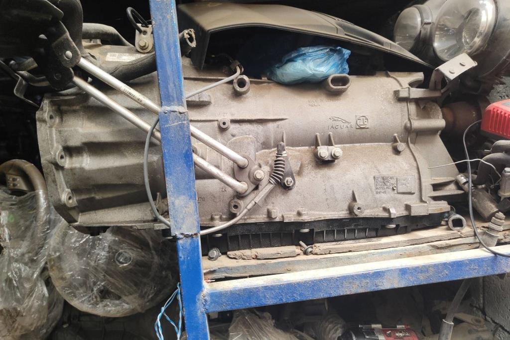 Gear Box Jaguar XE