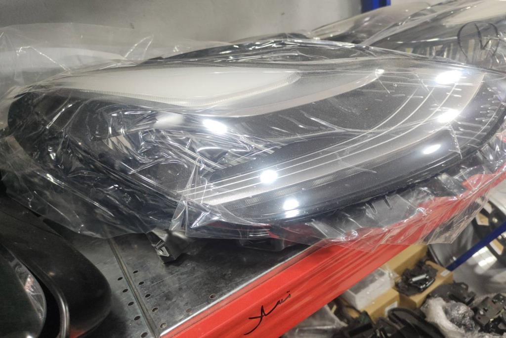 Lights Front light Tesla 3