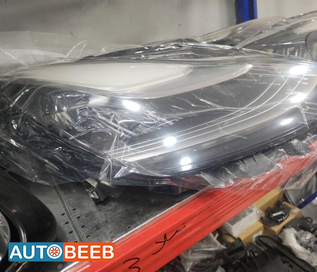 Lights Front light Tesla 3