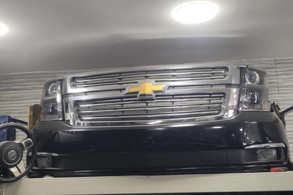 Body  Bumper Chevrolet Tahoe