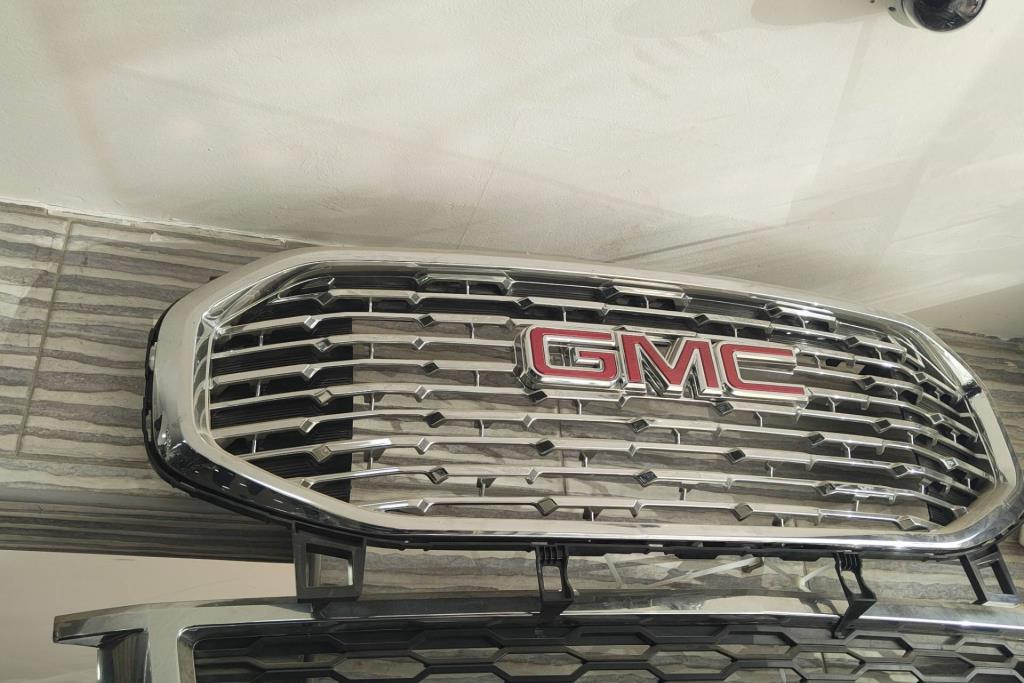 Body  Grilles GMC Terrain