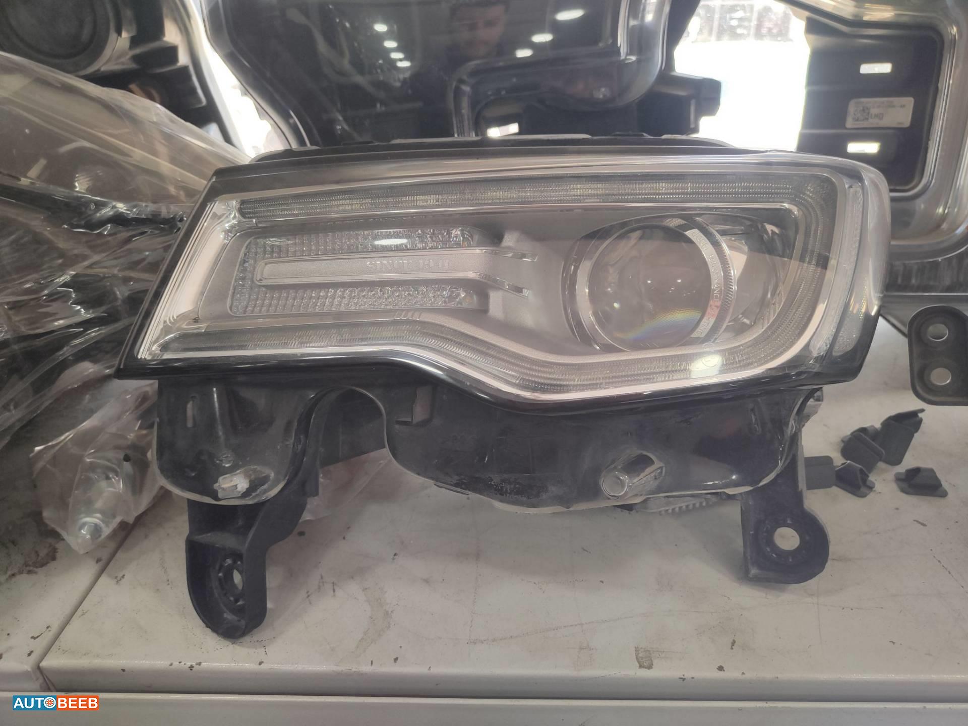 ضوء امامي يمين شمال جيب جراند شيروكي 2015 2016 2017