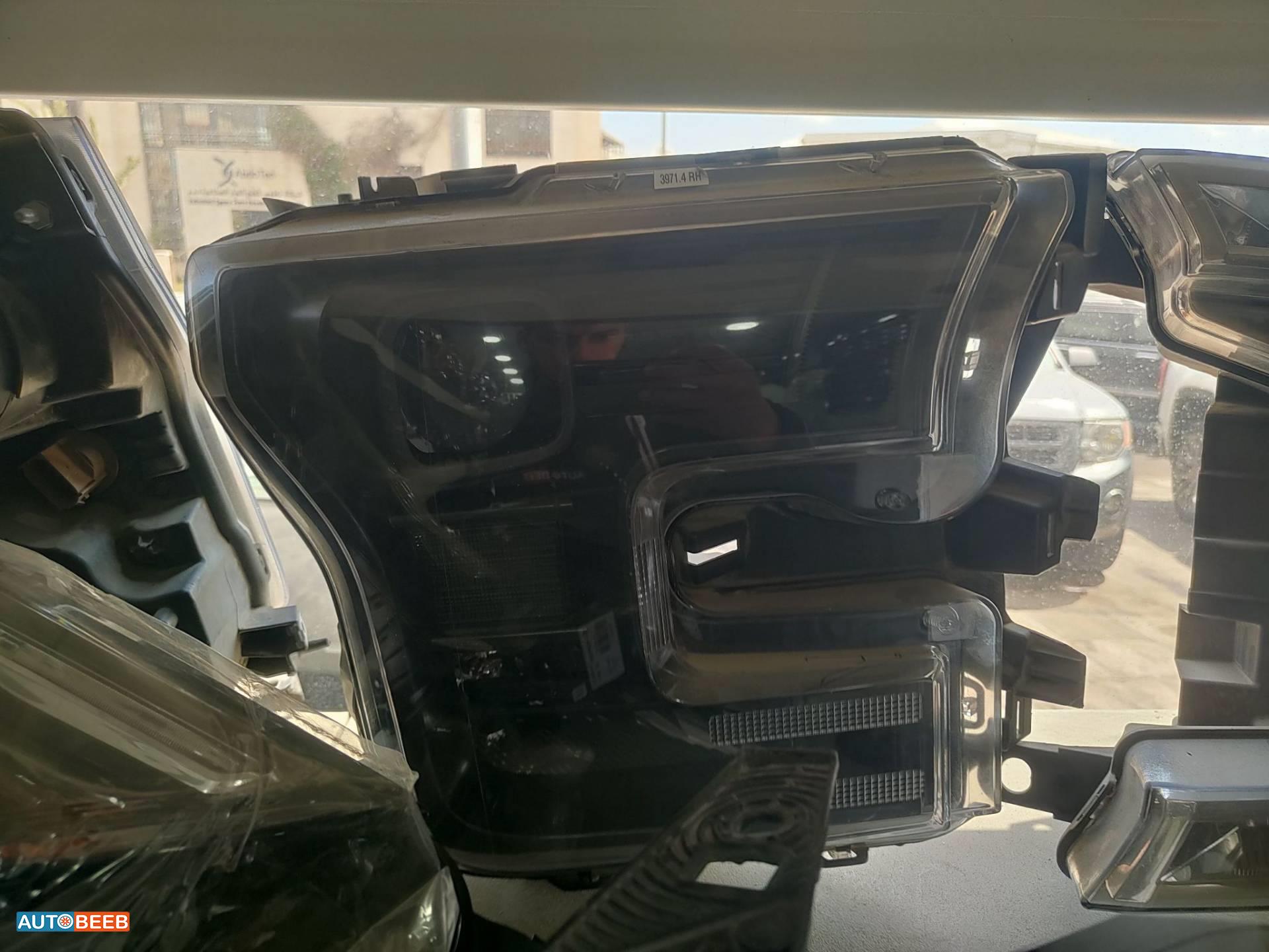 Lights Front light Ford Raptor