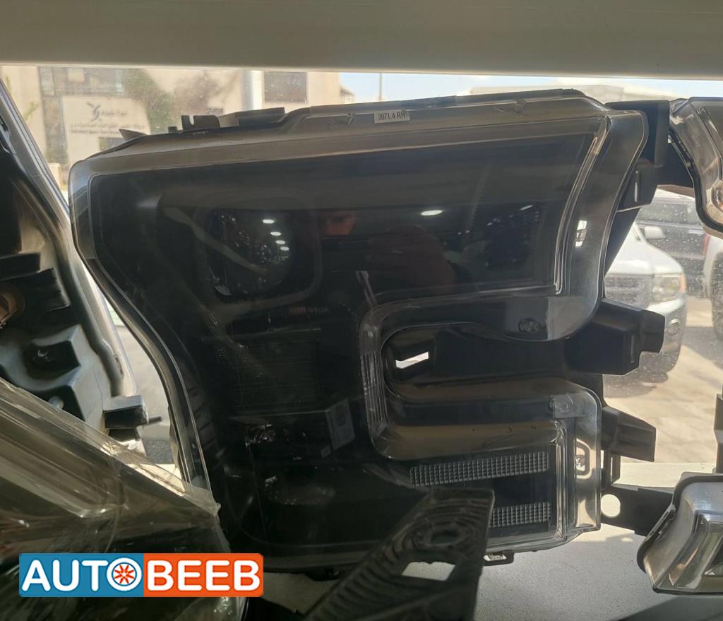 Lights Front light Ford Raptor