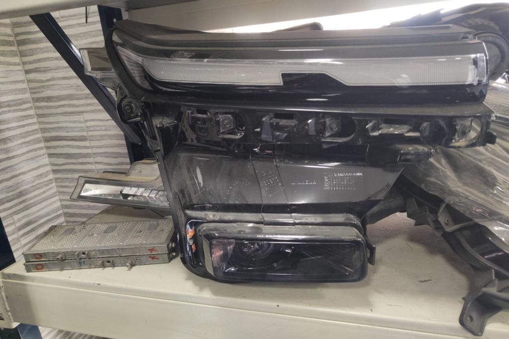 Lights Front light Chevrolet Traverse