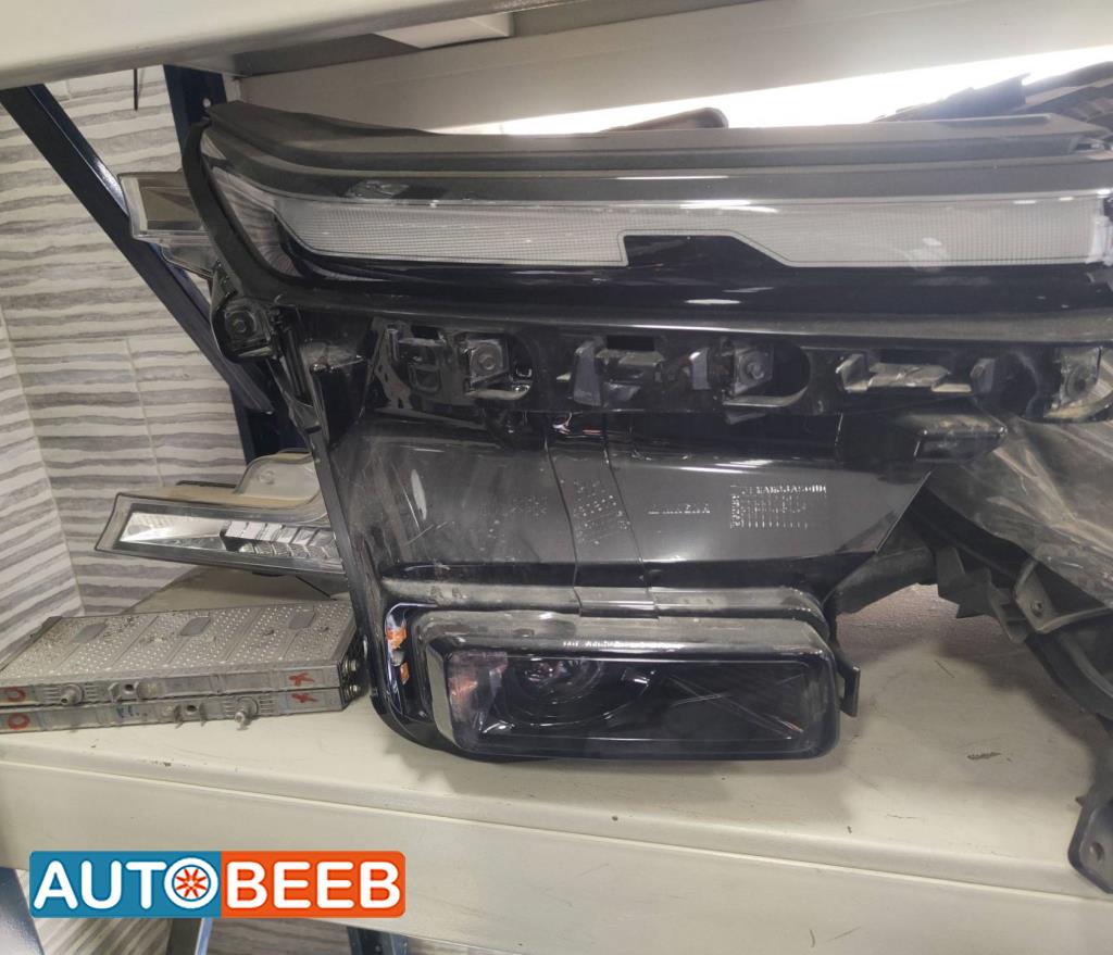 Lights Front light Chevrolet Traverse