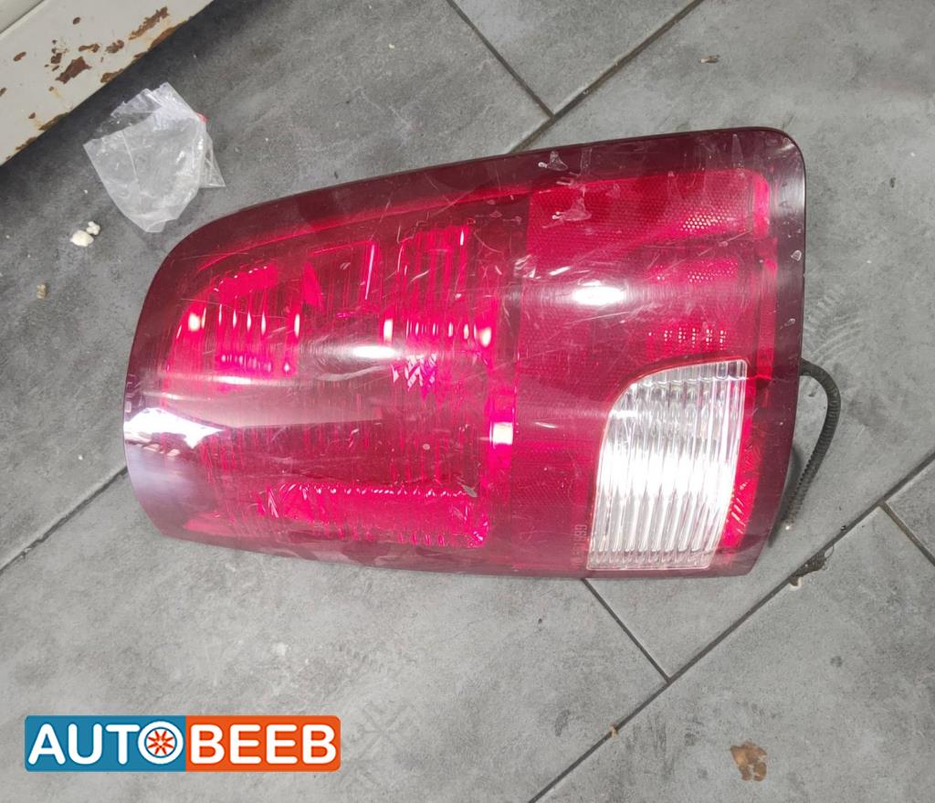 ضوء خلفي يمين شمال دودج رام 2015 2016 2017