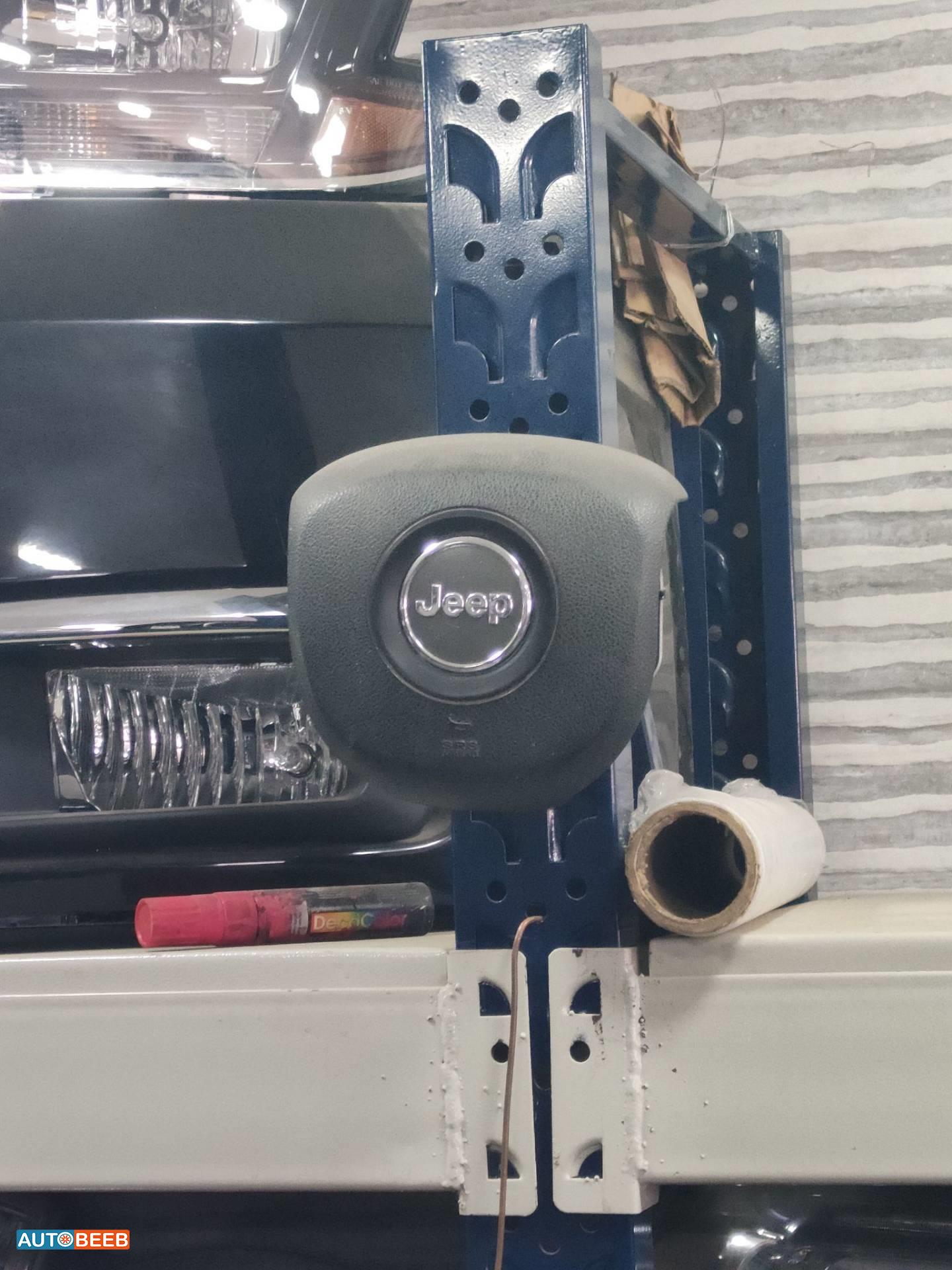 ايرباغ ستيرنج جيب جراند شيروكي 2016 2017